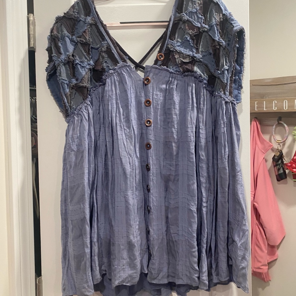 Free People mini dress-or top. Beautiful stitching. Never worn.